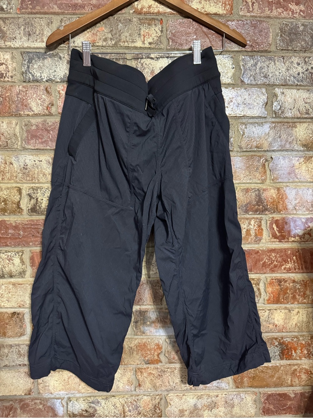 Lululemon Studio Dance crop athletic pants